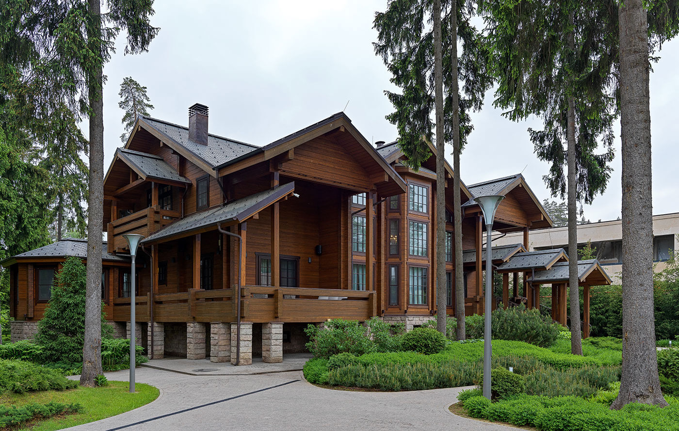 Дом из бруса 750 м²